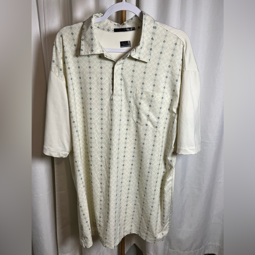 Tiger Woods Nike Golf Cream Polo Shirt with Patterned Design